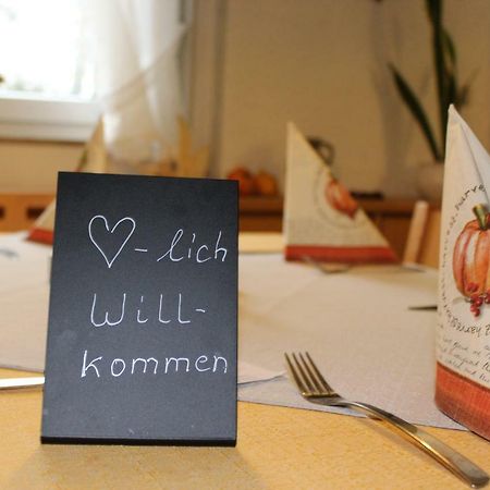 Gasthof Roessle Ochsenwang Bissingen an der Teck Exterior foto