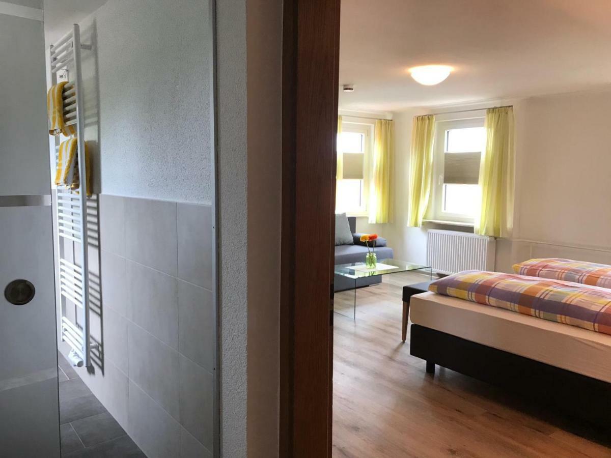 Gasthof Roessle Ochsenwang Bissingen an der Teck Exterior foto